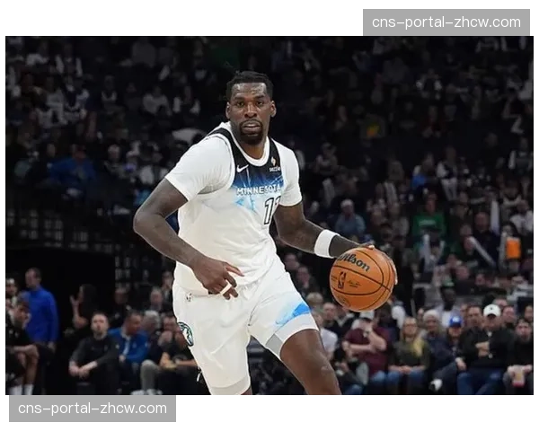 消息：第三节爆发，爱德华兹单节砍下20分，率领森林狼打出22-5攻击波逆转比分。