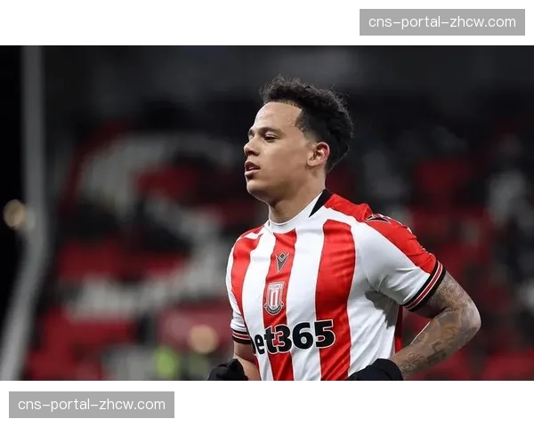 现场报道：莱斯特城vs伊普斯维奇保级大战，主队上半场即被罚下一人